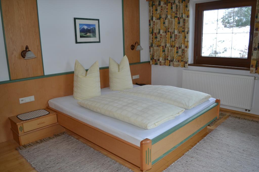 Ferienwohnungen Andreas Hofer Tux Chambre photo